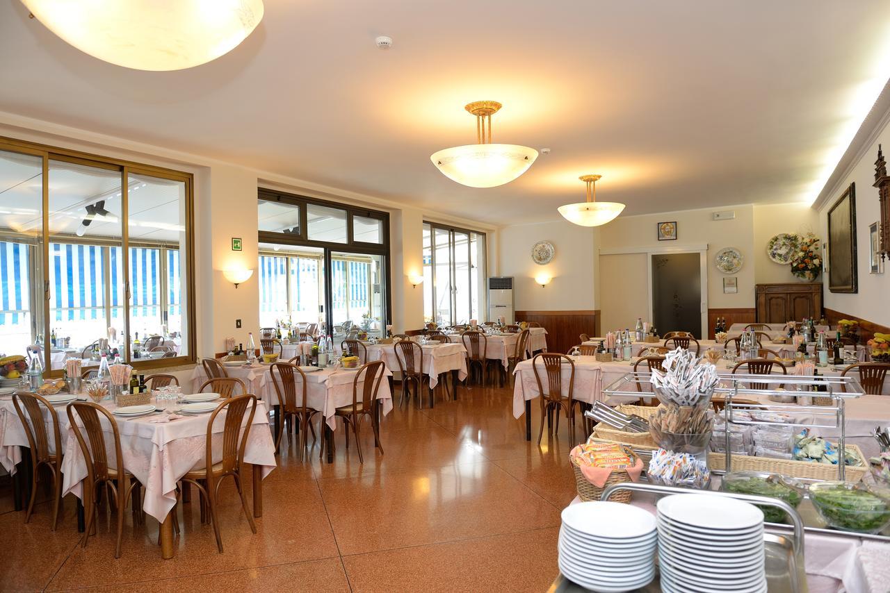 Отель Casa Fatebenefratelli Варацце Экстерьер фото