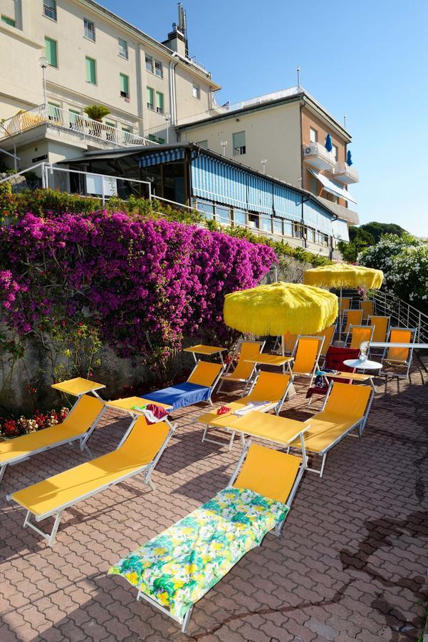 Отель Casa Fatebenefratelli Варацце Экстерьер фото